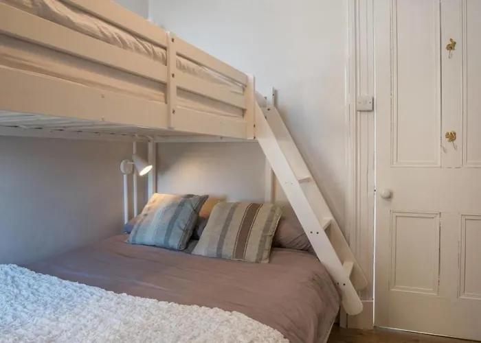 Country Nest